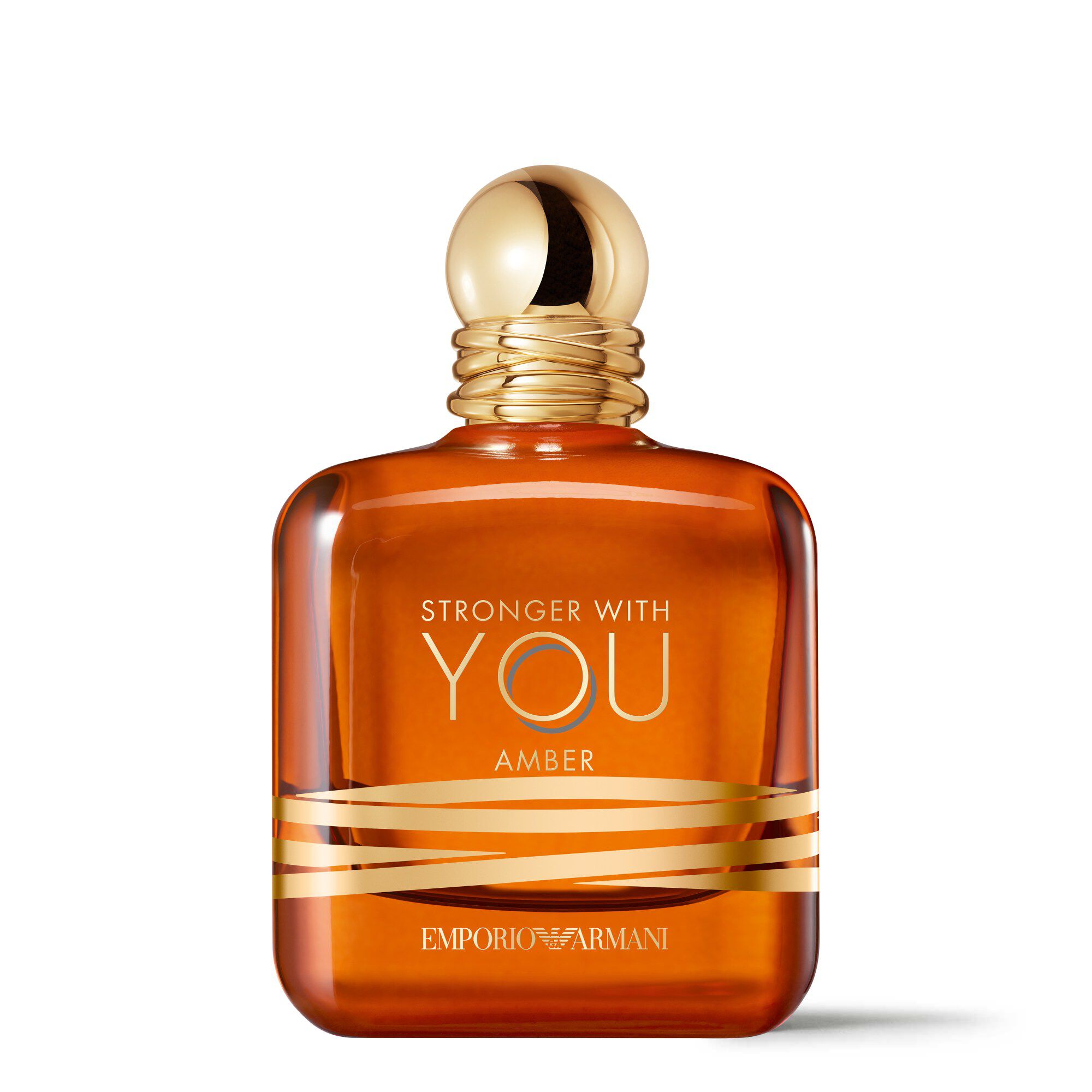Flacone di profumo Emporio Armani Stronger With You Amber con tappo dorato su sfondo bianco