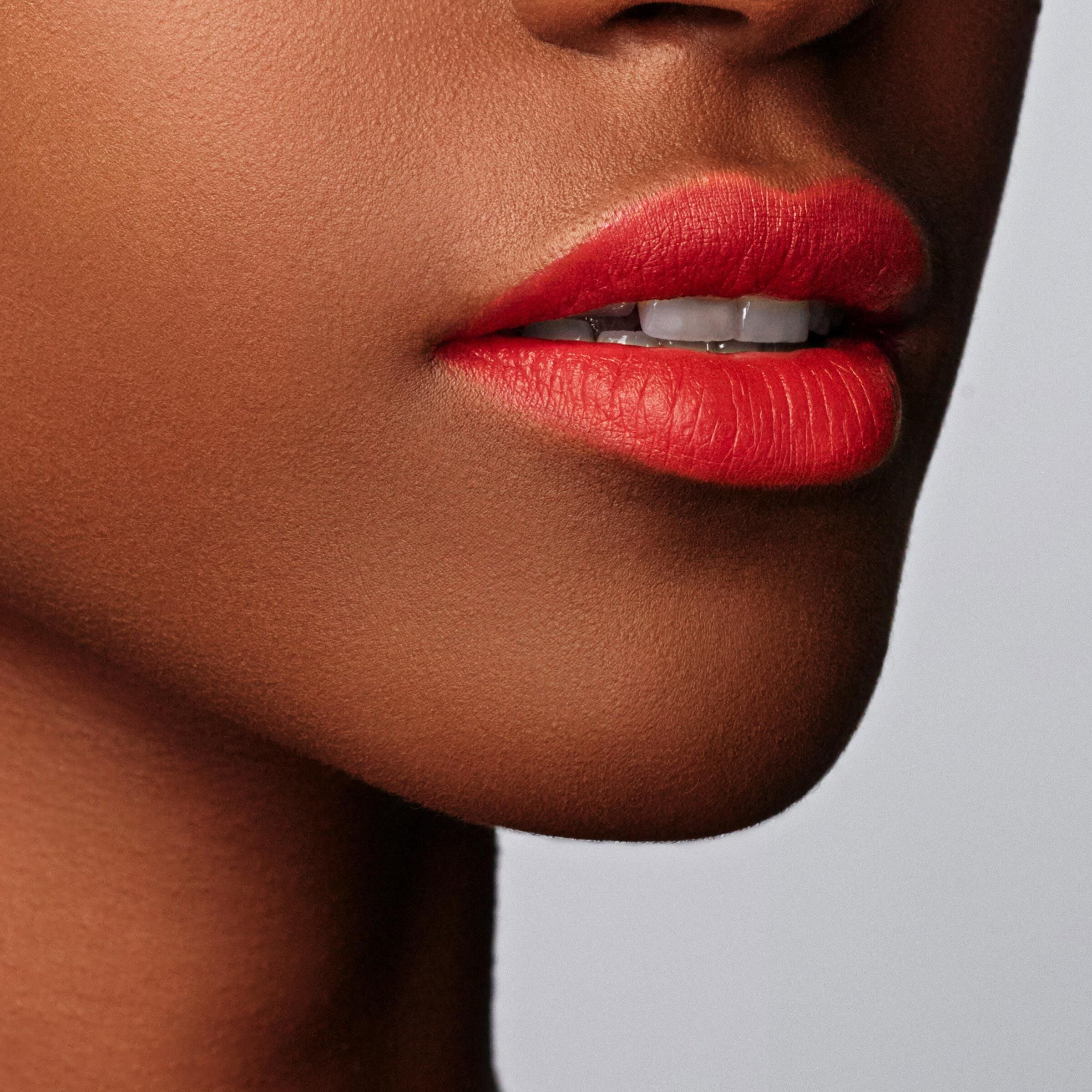 armani lip magnet 600